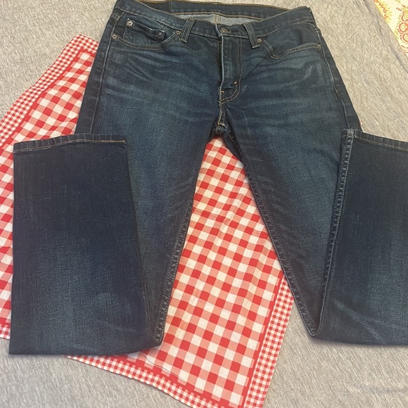 Levi’s jeans - Picture 2 of 3